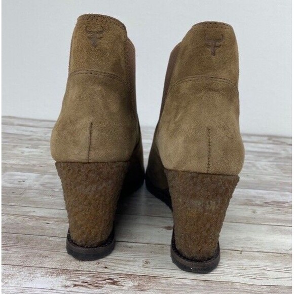 Trask Tatum Wedge Heel Booties Ankle Pull On Round Toe Taupe Tan Oiled Suede 10 - Picture 4 of 14
